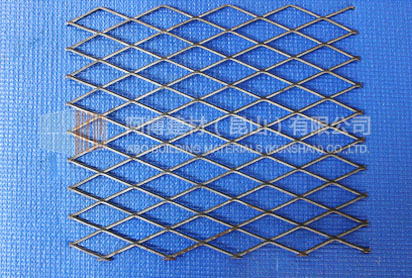 中型鋼板網(wǎng)